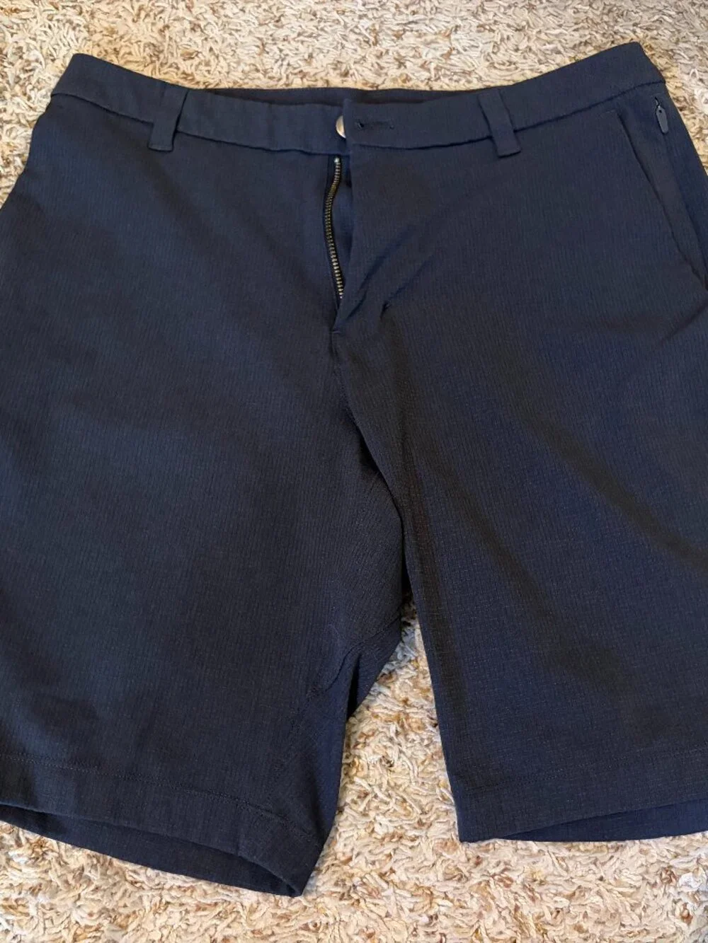 Lululemon Commission Classic-Fit Shorts - Mens Size 30 - Inseam 9